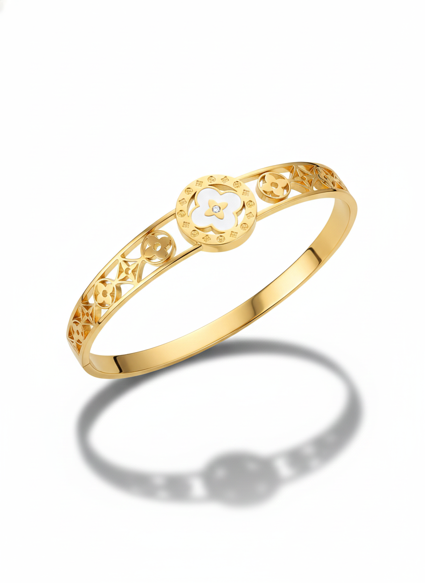 Brazalete Dorado con Diseño de Flores