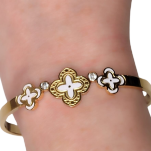 Brazalete Dorado con Flores Blancas