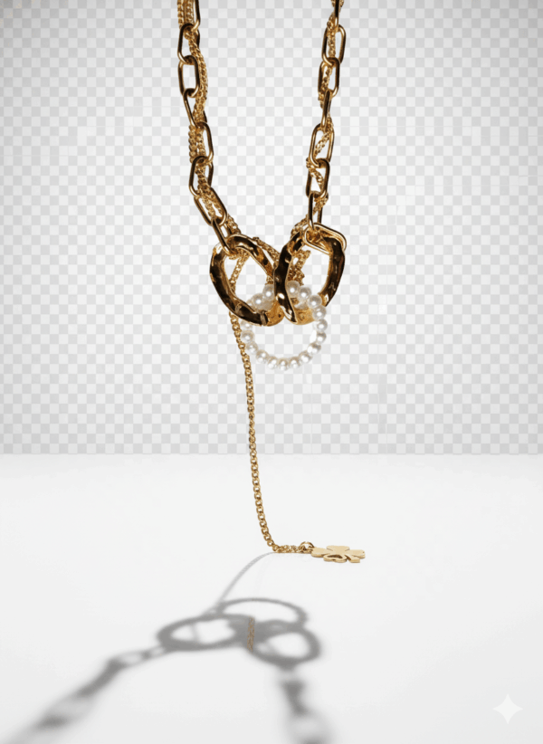 Collar Dorado con Trébol y Perlas