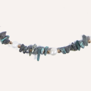 Collar de piedra africana natural