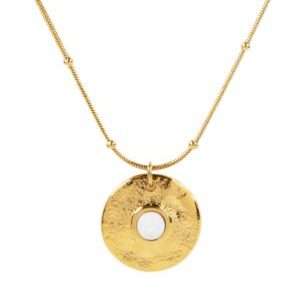 Collar con colgante dorado en circulo y piedra nacar