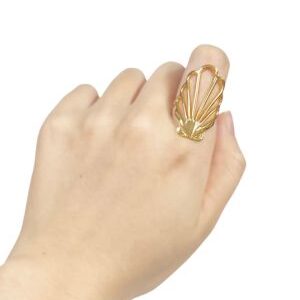 Anillo silueta concha dorada