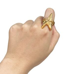 Anillo estrella de mar dorada grande