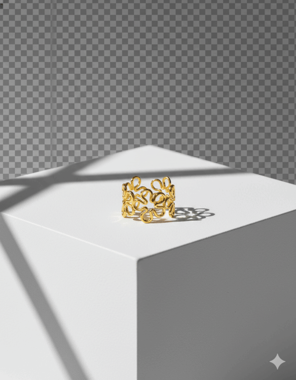 Anillo dorado silueta de flores