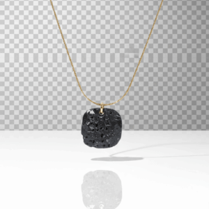 Collar con colgante de piedra volcanica