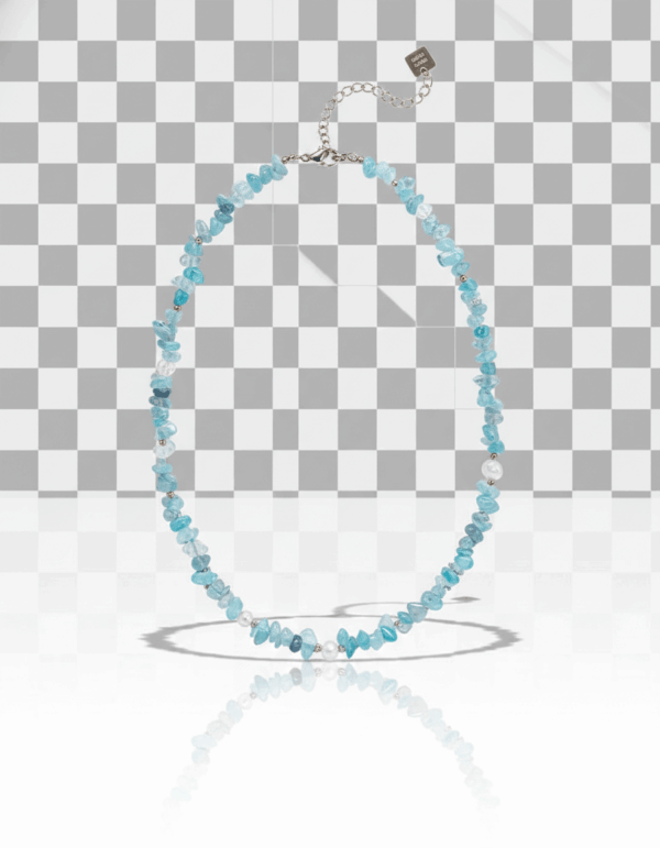 Collar dorado con apatita natural irregular