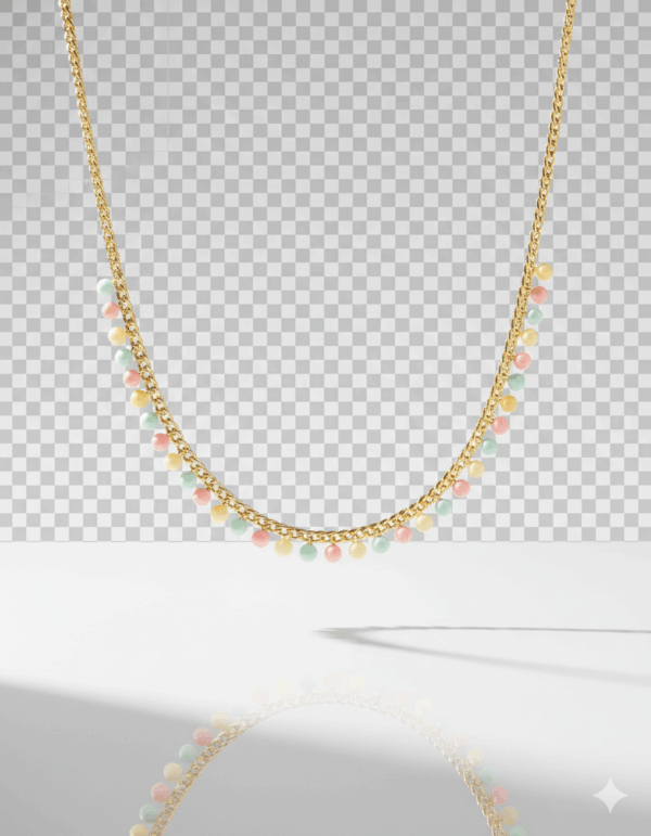 Collar dorado con pequeñas esferas multicolor