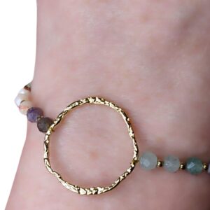 Pulsera con piedra multicolor