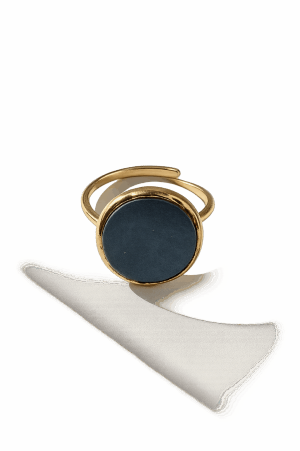 Anillo con nacar negro natural