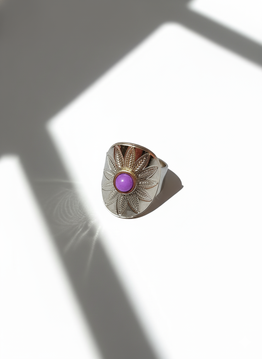 Anillo sol dorado con amatista natural