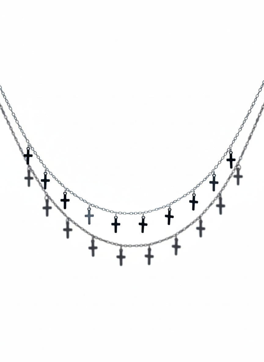 Collar con charms en forma de cruz